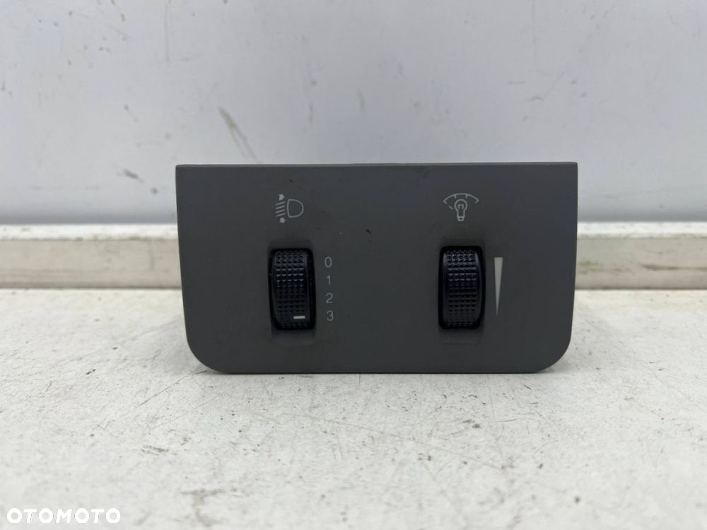 Przełącznik Chevrolet Nubira III J200 05-12r. przycisk regulacji świateł podświetlenia licznika - 2