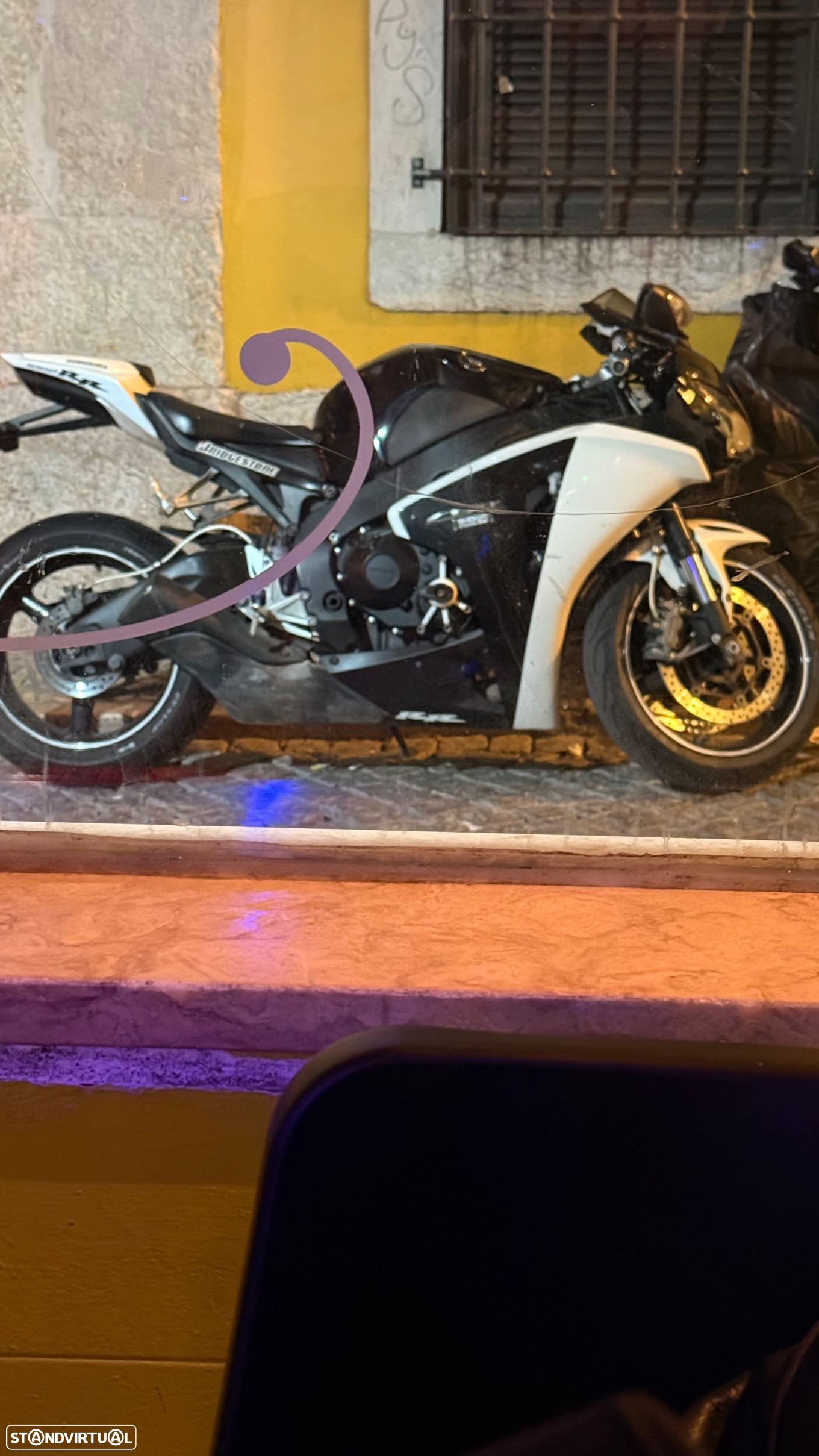 Honda CBR - 7