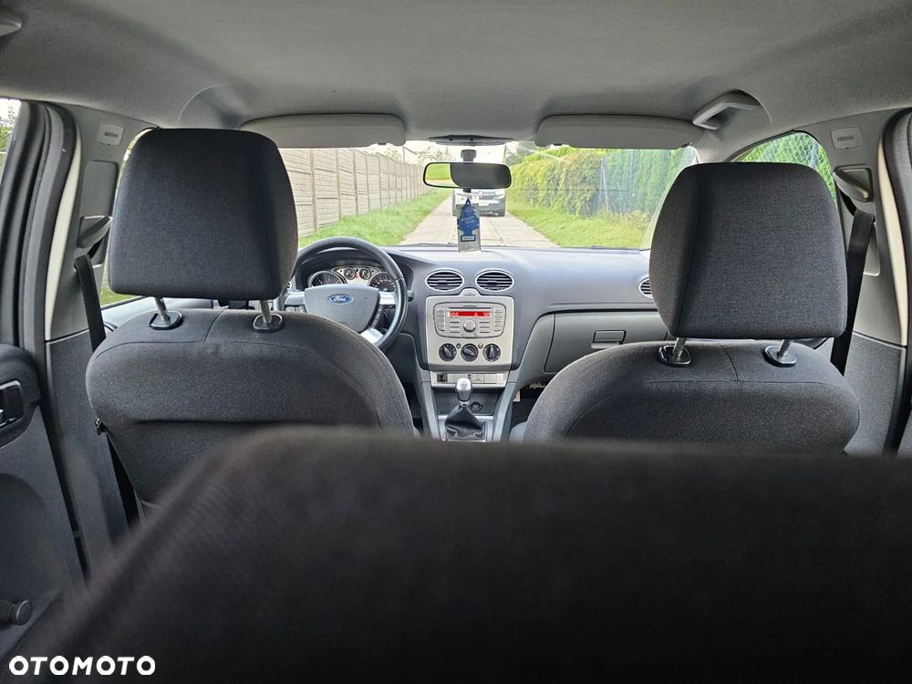 Ford Focus 1.6 TDCi Ambiente - 26