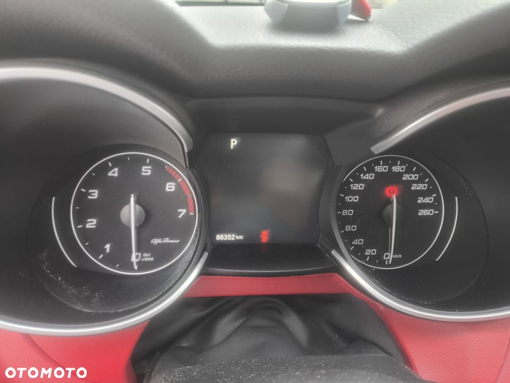Alfa Romeo Stelvio 2.0 Turbo B-Tech Edition Q4 - 20
