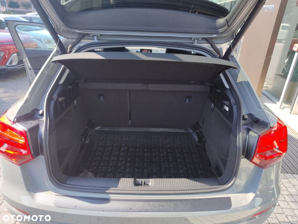 Audi Q2 35 TFSI Sport S tronic - 10