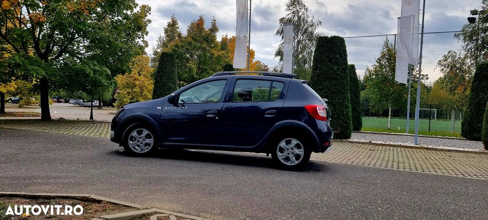 Dacia Sandero 1.2 16V 75 Laureate - 9