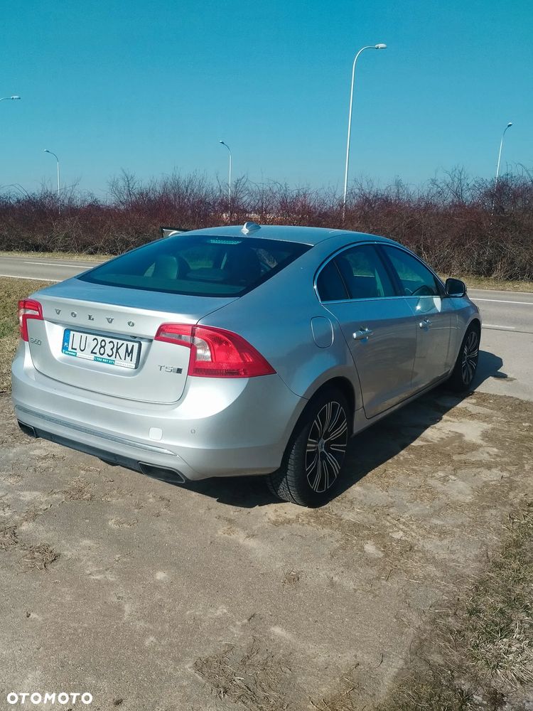 Volvo S60 - 3