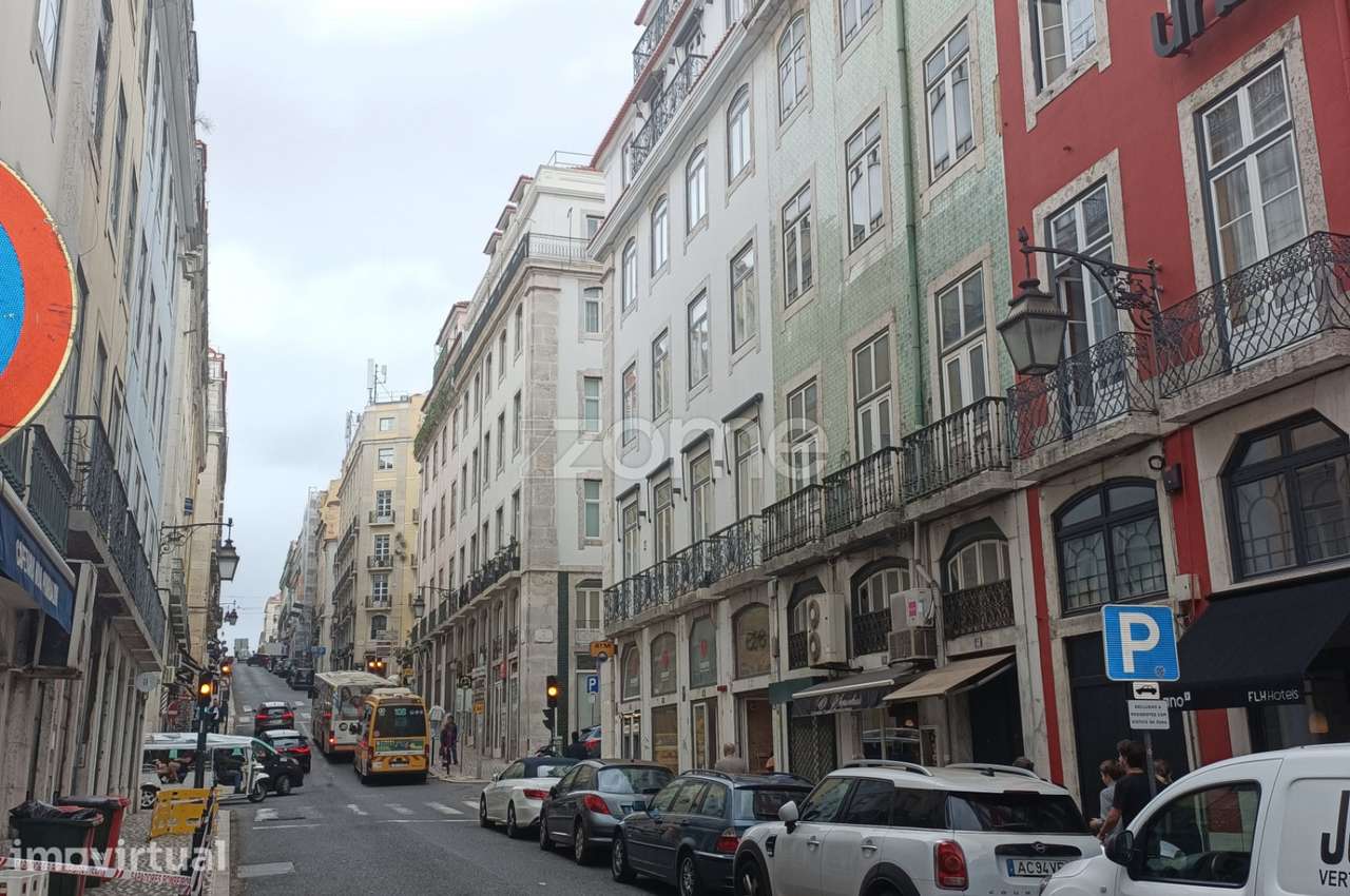 Prédio 6 Frações - Baixa Pombalina - Devoluto - Grande imagem: 2/17