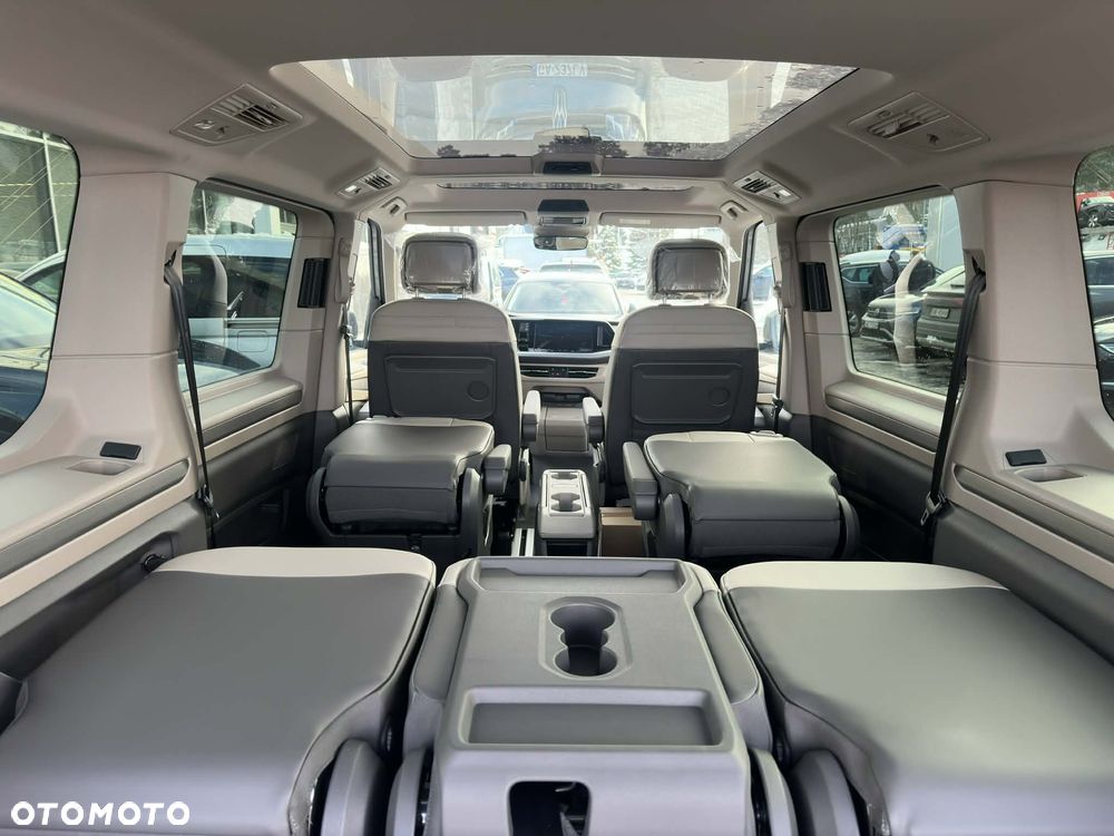 Volkswagen Multivan 2.0 TDI L2 Edition DSG - 10