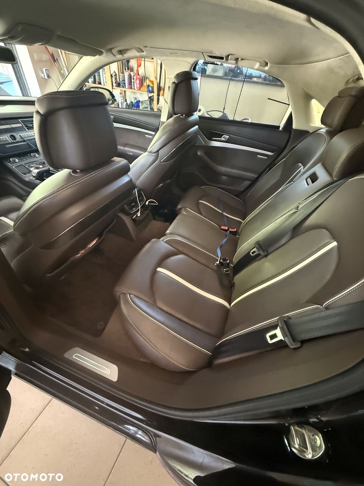 Audi A8 - 3