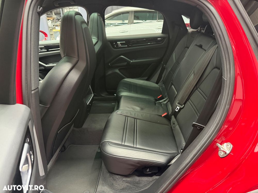 Porsche Cayenne Coupe E-Hybrid Tiptronic S - 13