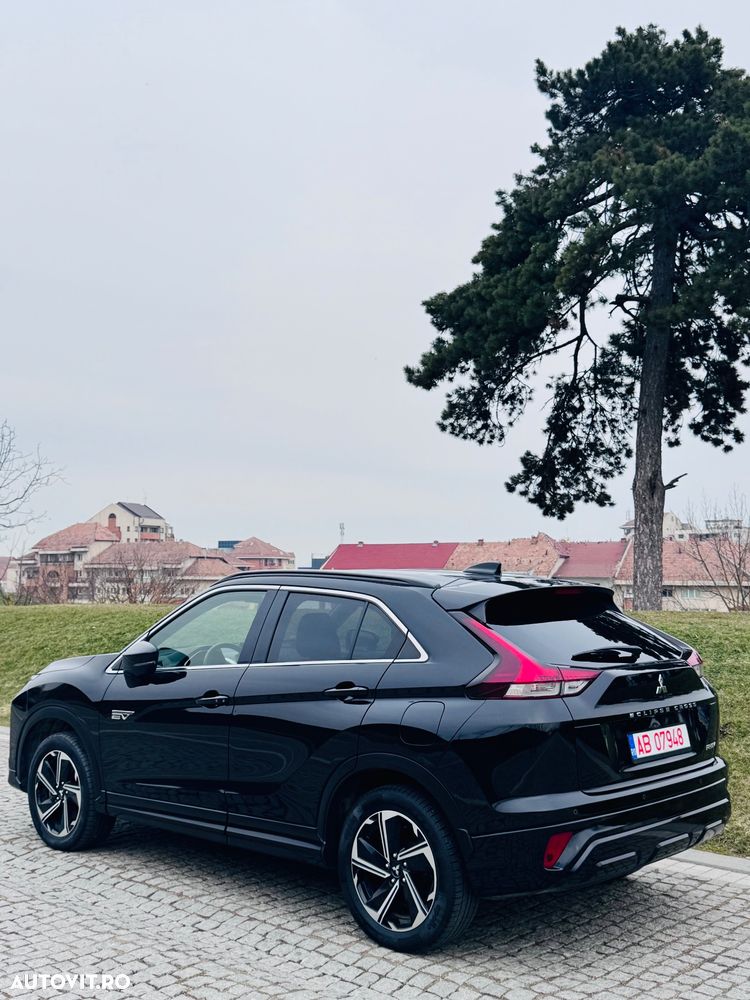 Mitsubishi Eclipse-Cross - 23