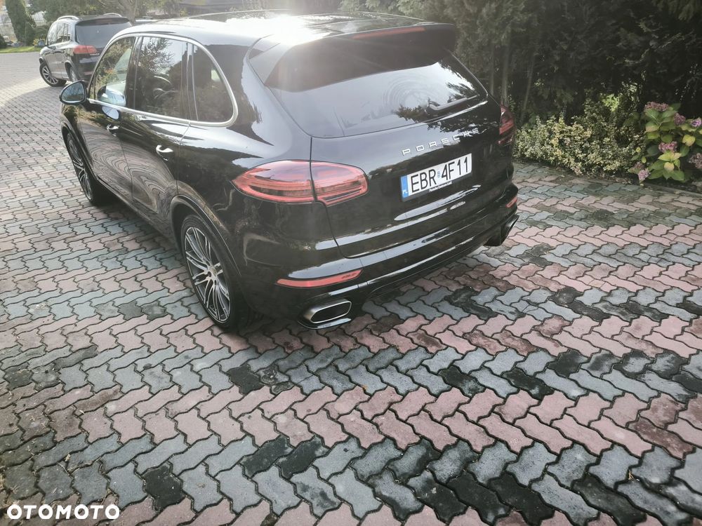 Porsche Cayenne Diesel Platinum Edition - 3