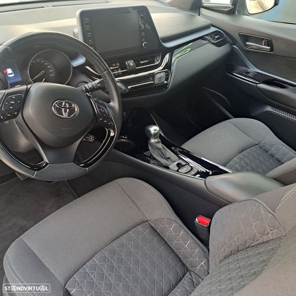Toyota C-HR 1.8 Hybrid Square Collection - 18