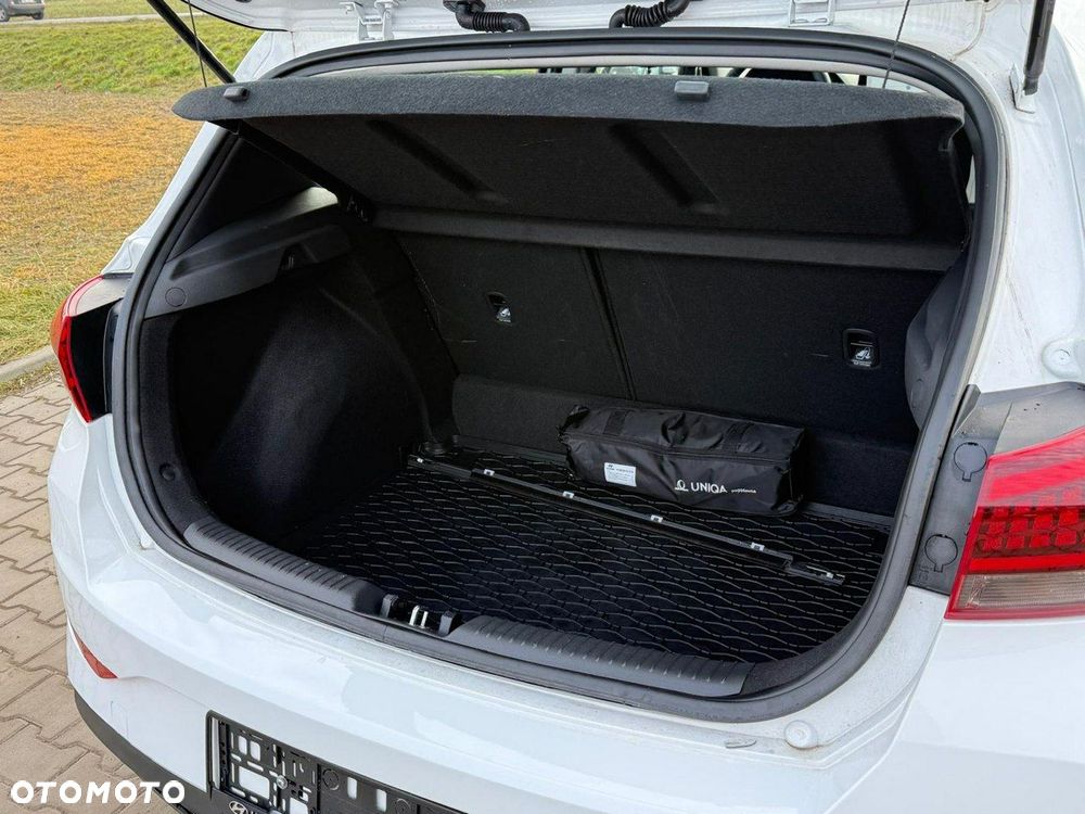 Hyundai i30 1.5 DPI Comfort - 13