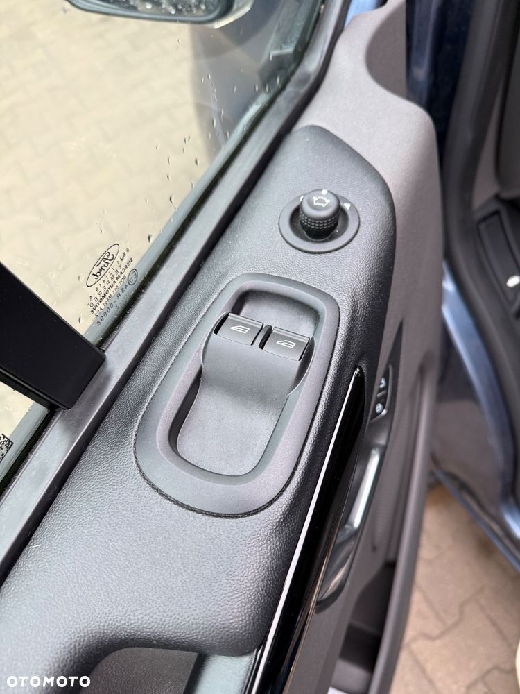 Ford Transit Custom - 12