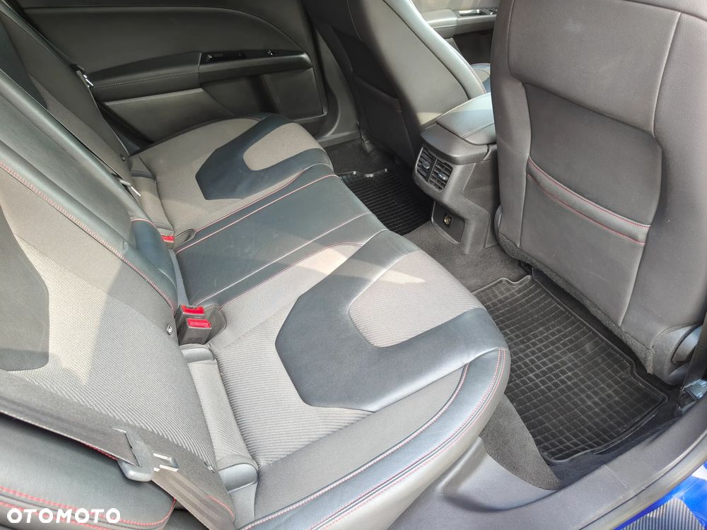 Ford Mondeo 2.0 EcoBoost Titanium X - 33