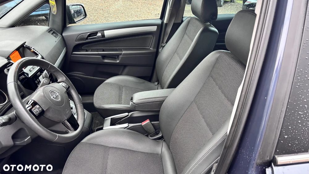 Opel Zafira 1.8 Easytronic Family - 25