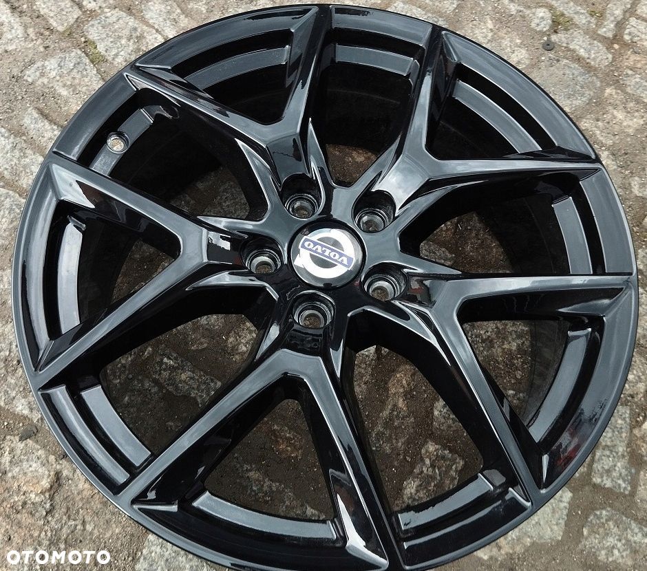 Felgi Alu 7,5 x 18 ET 50,5 Volvo OE XC40 XC60 S60 31423851 - 5