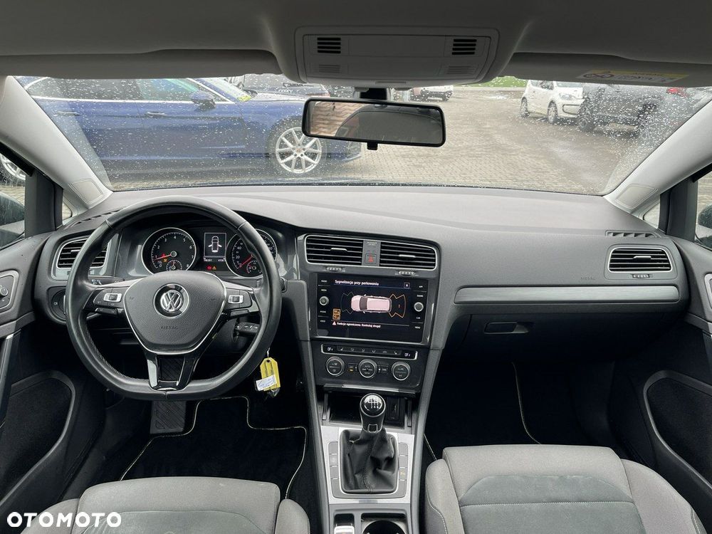 Volkswagen Golf 1.5 TSI BMT Comfortline - 10