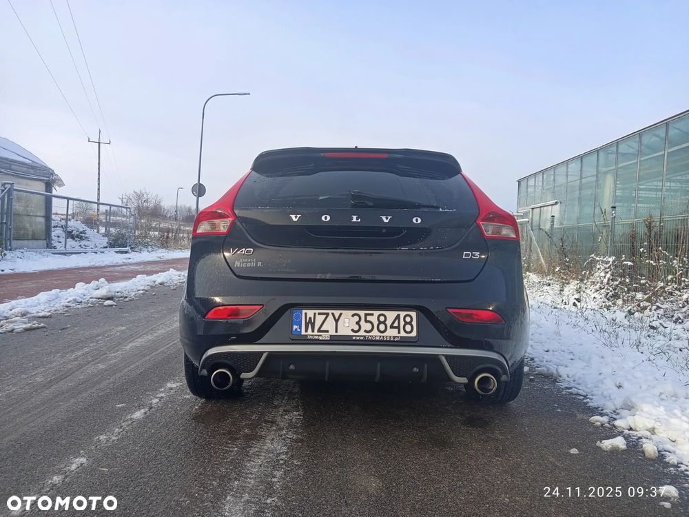 Volvo V40 D3 R Design - 2