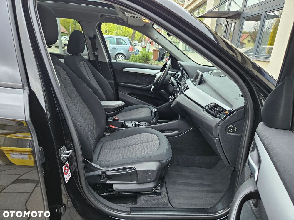 BMW X1 sDrive18i Advantage - 11