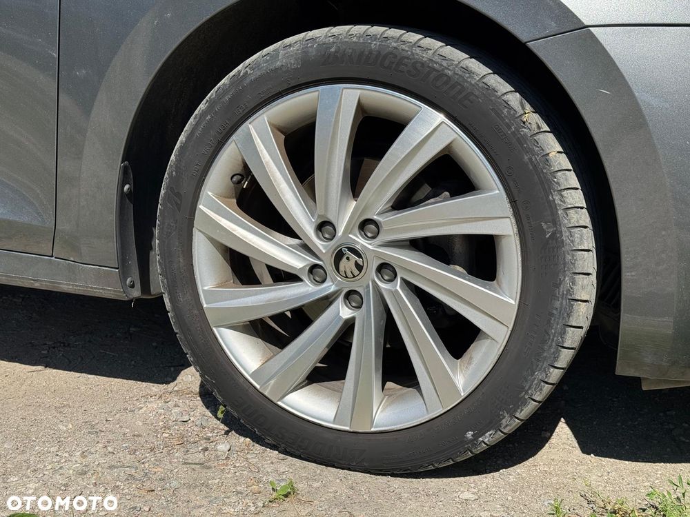 Skoda Octavia 2.0 TDI Style DSG - 32