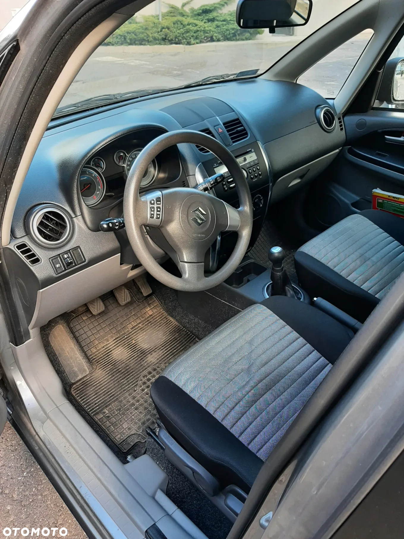 Suzuki SX4 1.6 Comfort - 8