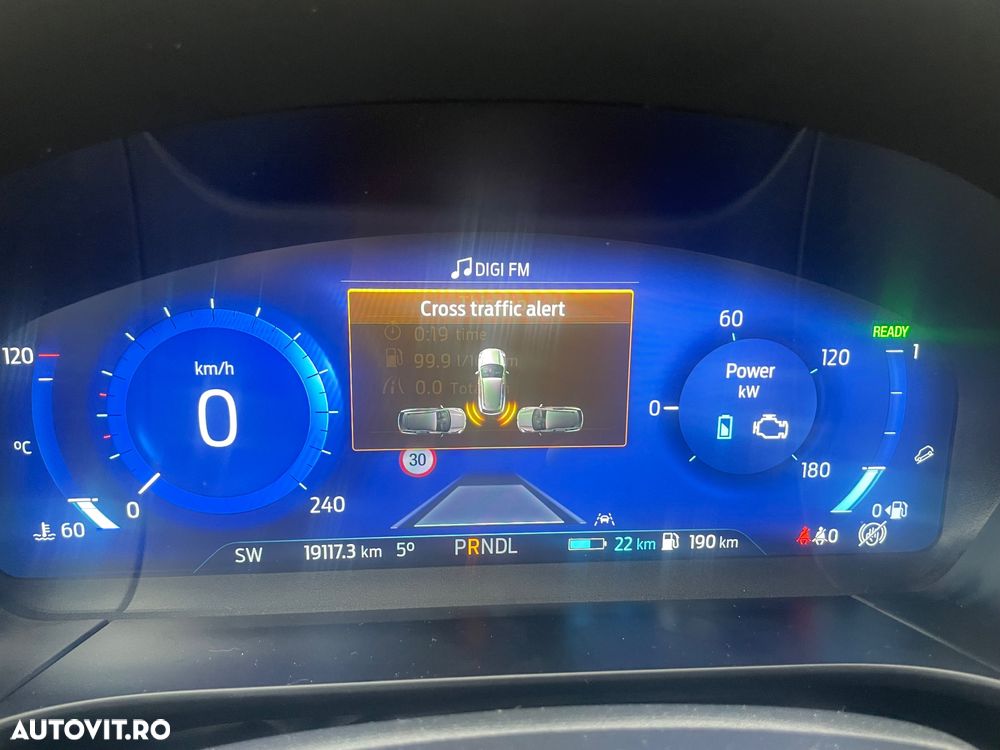 Ford Kuga 2.5 Duratec PHEV ST Line - 38