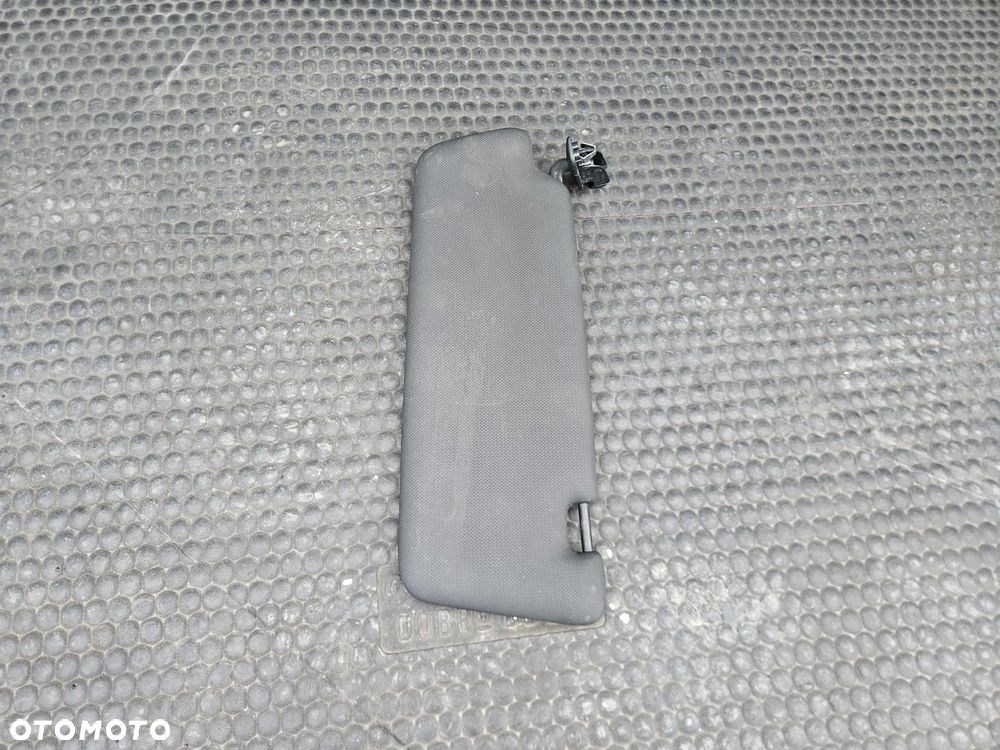 Daszek Słonecznik 8K0857551 8K0857552 Czarne S-Line Oslona Przeciwsloneczna Haczyk Lewa Prawa AUDI A4 B8 - 38