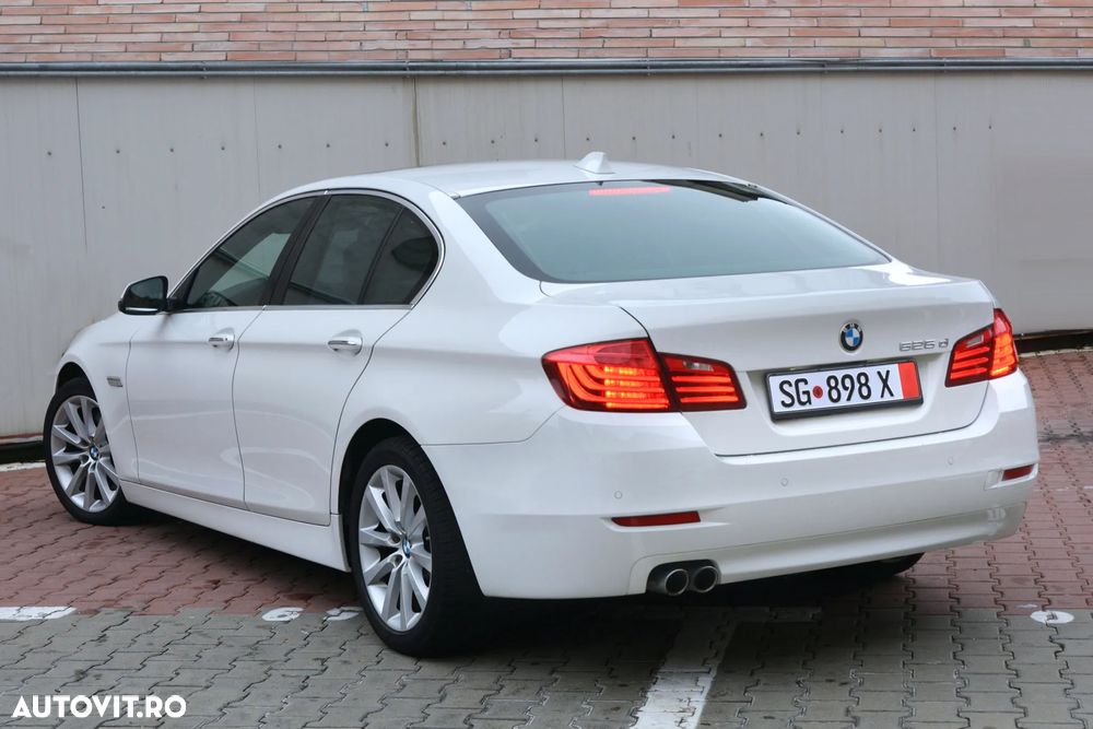 BMW Seria 5 525d Aut. - 4