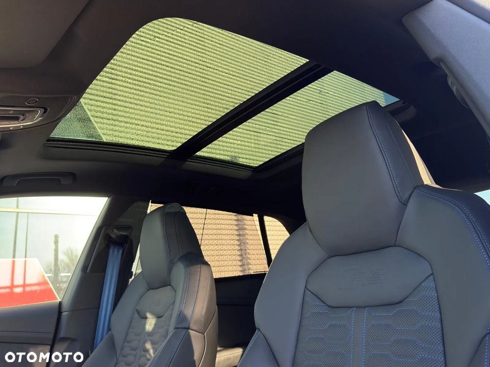 Audi RS Q8 - 26
