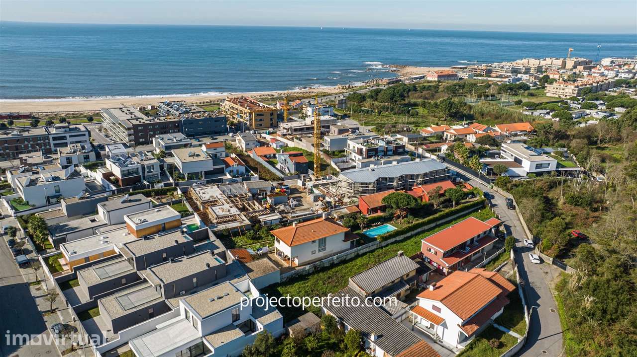 Moradia T3+1 Venda em Canidelo,Vila Nova de Gaia - Grande imagem: 2/44