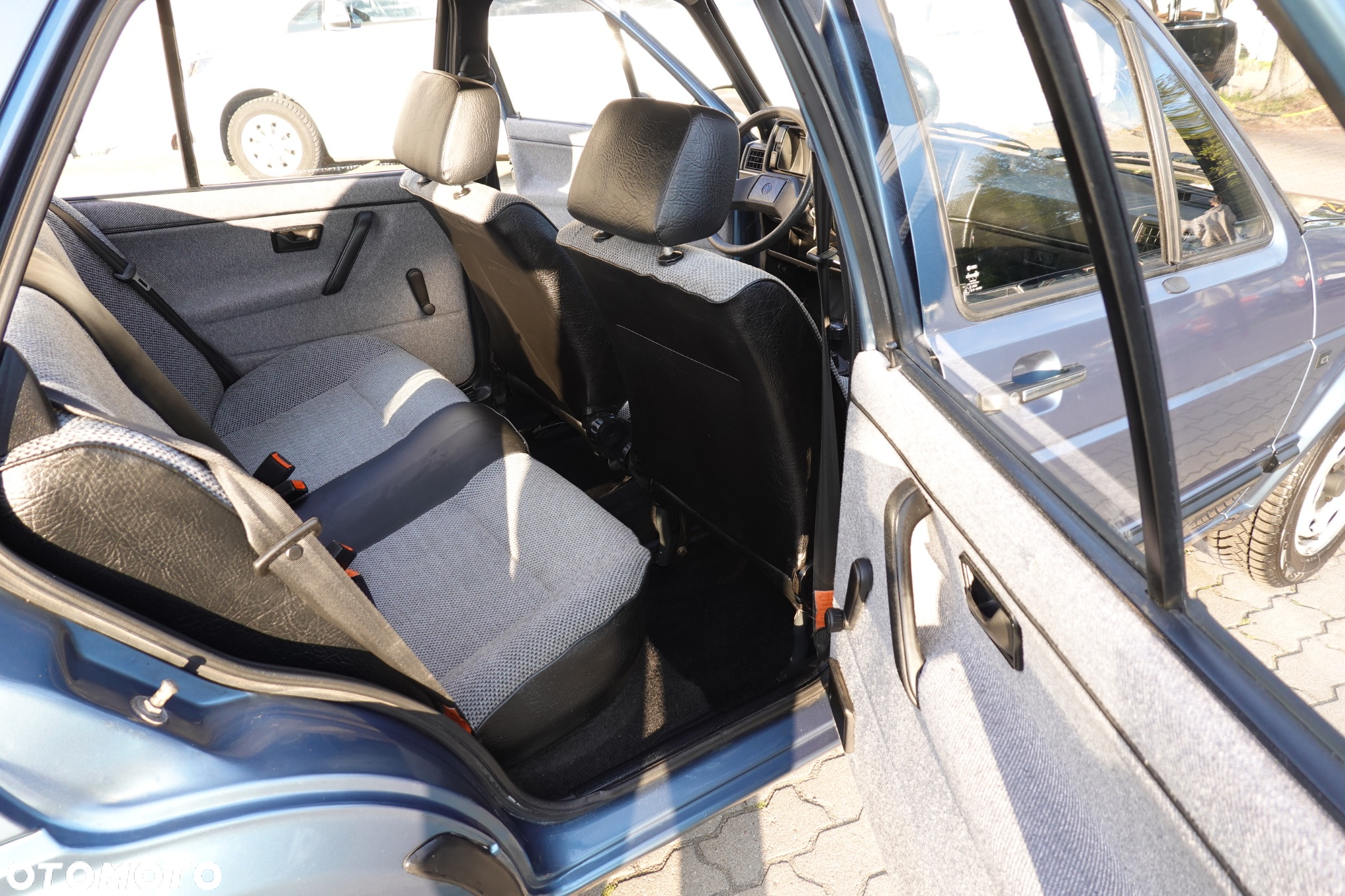 Volkswagen Jetta 1.3 CL - 27