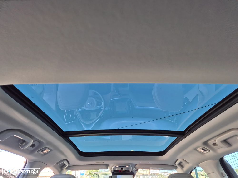 Volvo V60 2.0 D3 Momentum Plus - 24