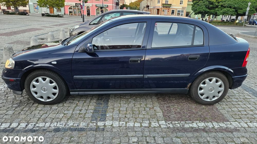 Opel Astra 1.4 Start - 1