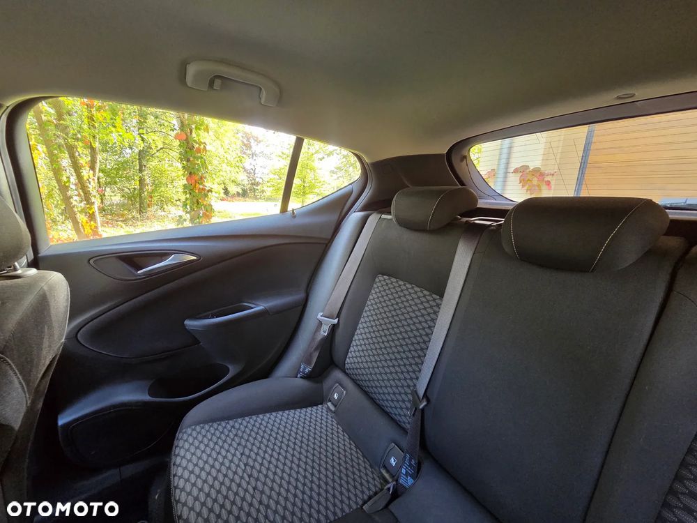 Opel Astra 1.6 CDTI Enjoy S&S - 19