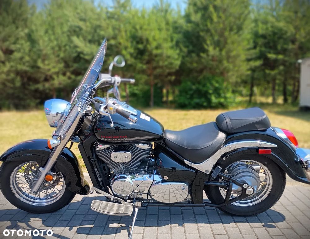 Suzuki VL 800 Volusia - Boulevard C50 - 2