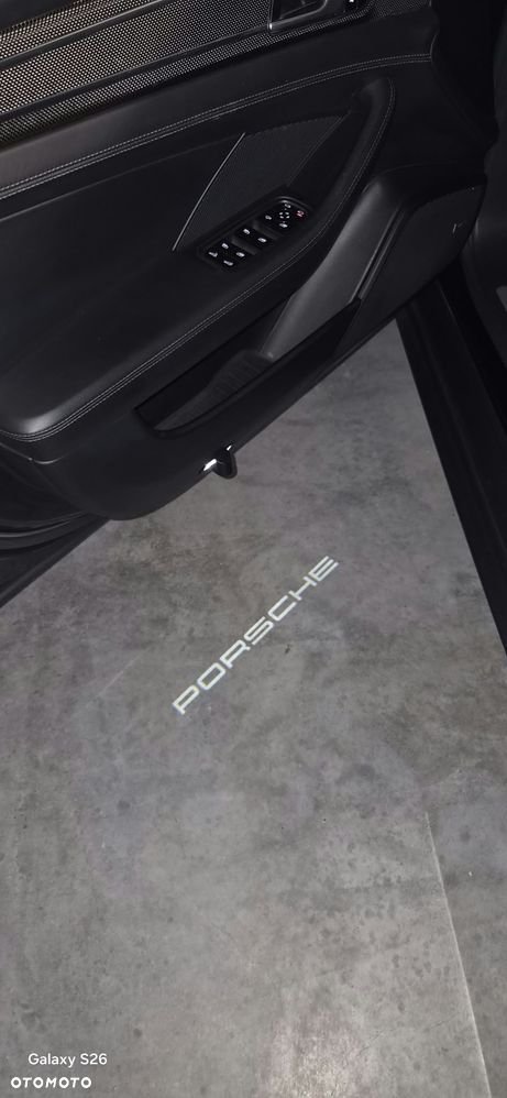 Porsche Panamera 4S Executive - 23