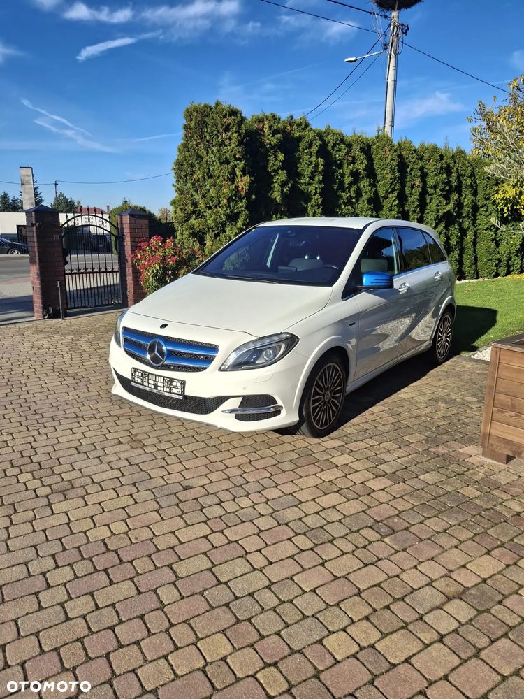 Mercedes-Benz Klasa B (Electric Drive) 250 e - 2