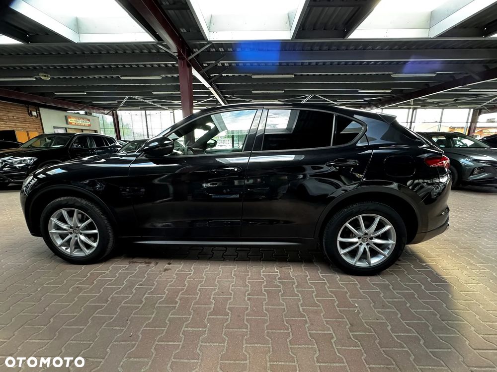 Alfa Romeo Stelvio 2.0 Turbo Executive Q4 - 4