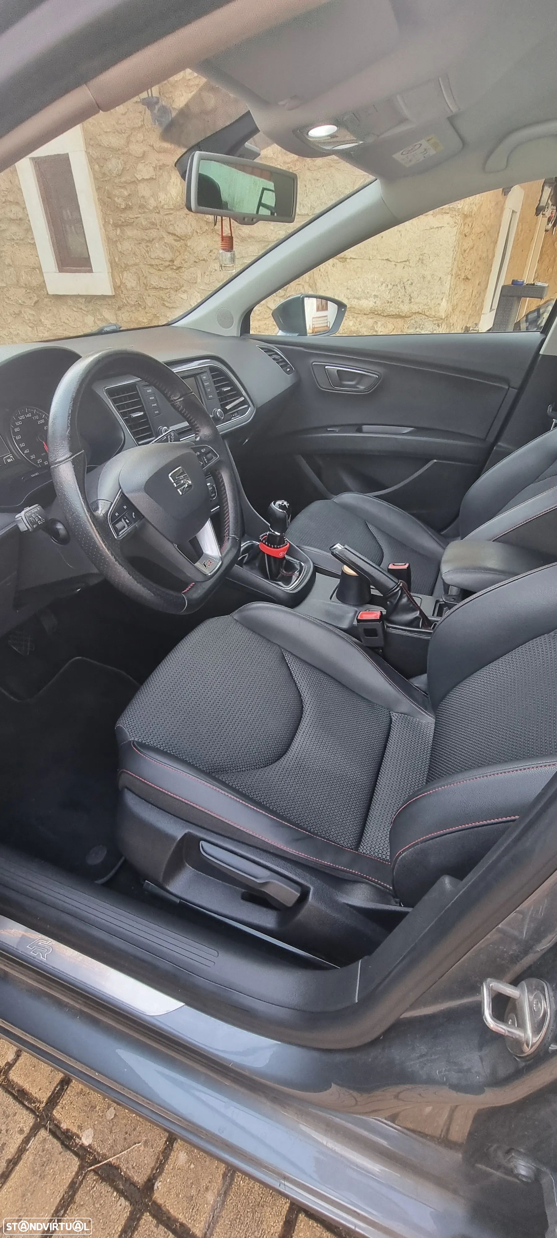 SEAT Leon ST 2.0 TDI FR - 1