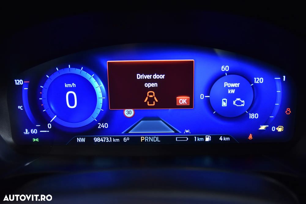 Ford Kuga 2.5 Duratec PHEV ST-LINE - 11