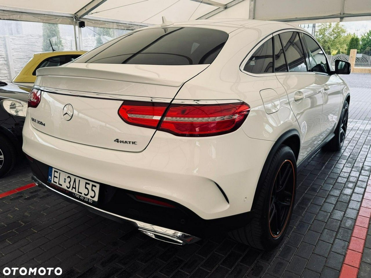 Mercedes-Benz GLE - 12