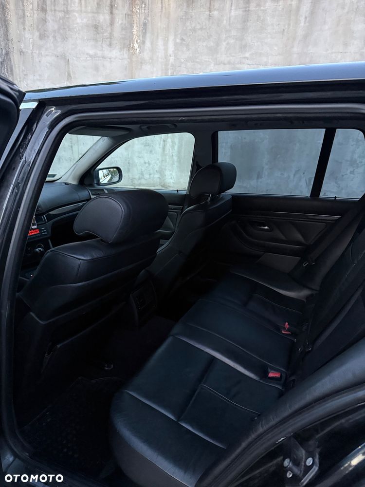 BMW Seria 5 - 23