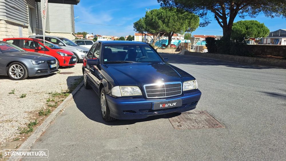 Mercedes-Benz C 180 Classic - 14