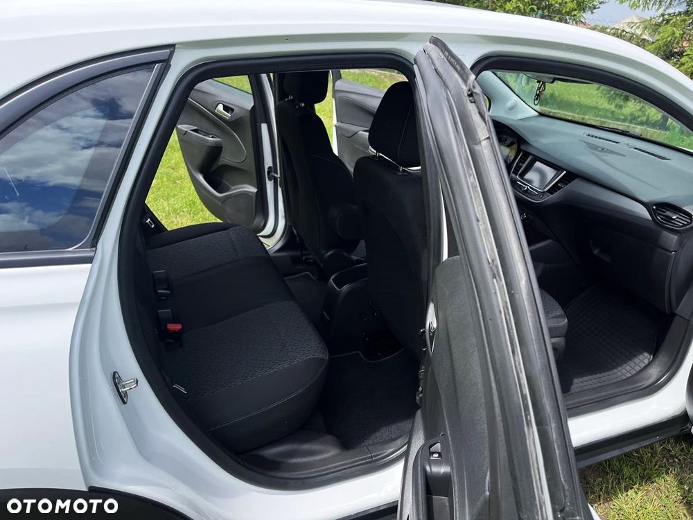 Opel Crossland X - 9