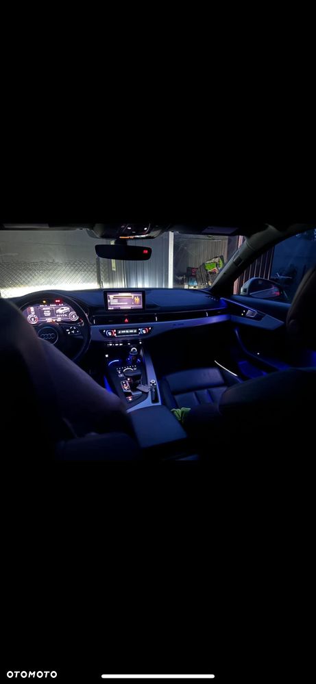 Audi A4 Limousine - 13