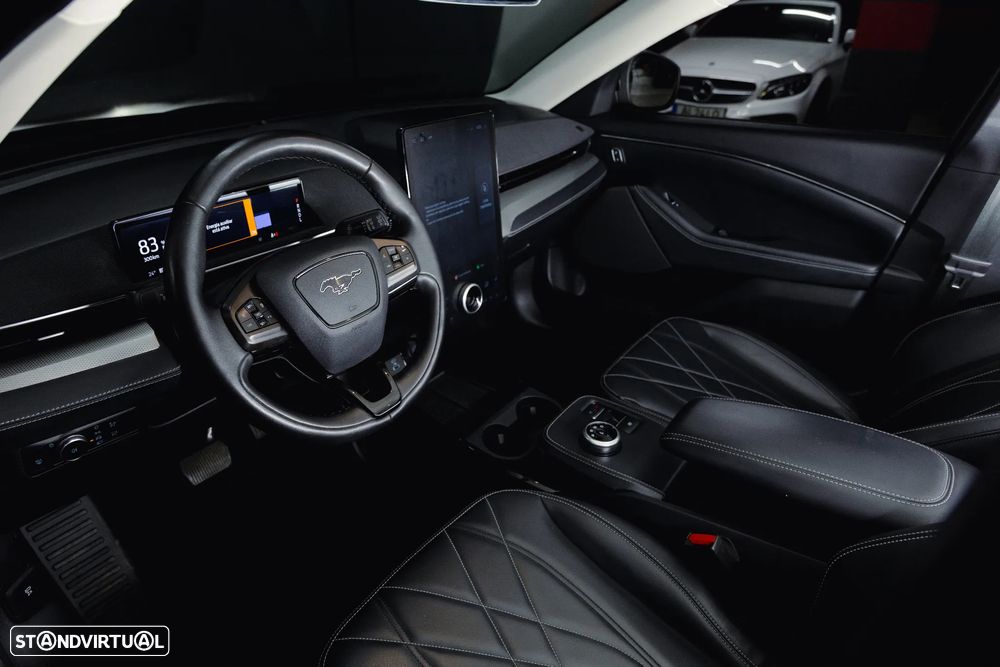 Ford Mustang Mach-E Standard - 5