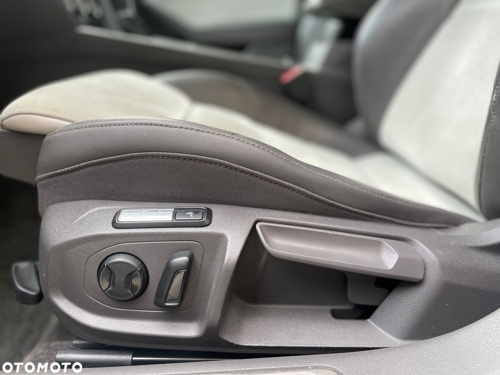 Volkswagen Arteon 2.0 TDI SCR Elegance DSG - 18