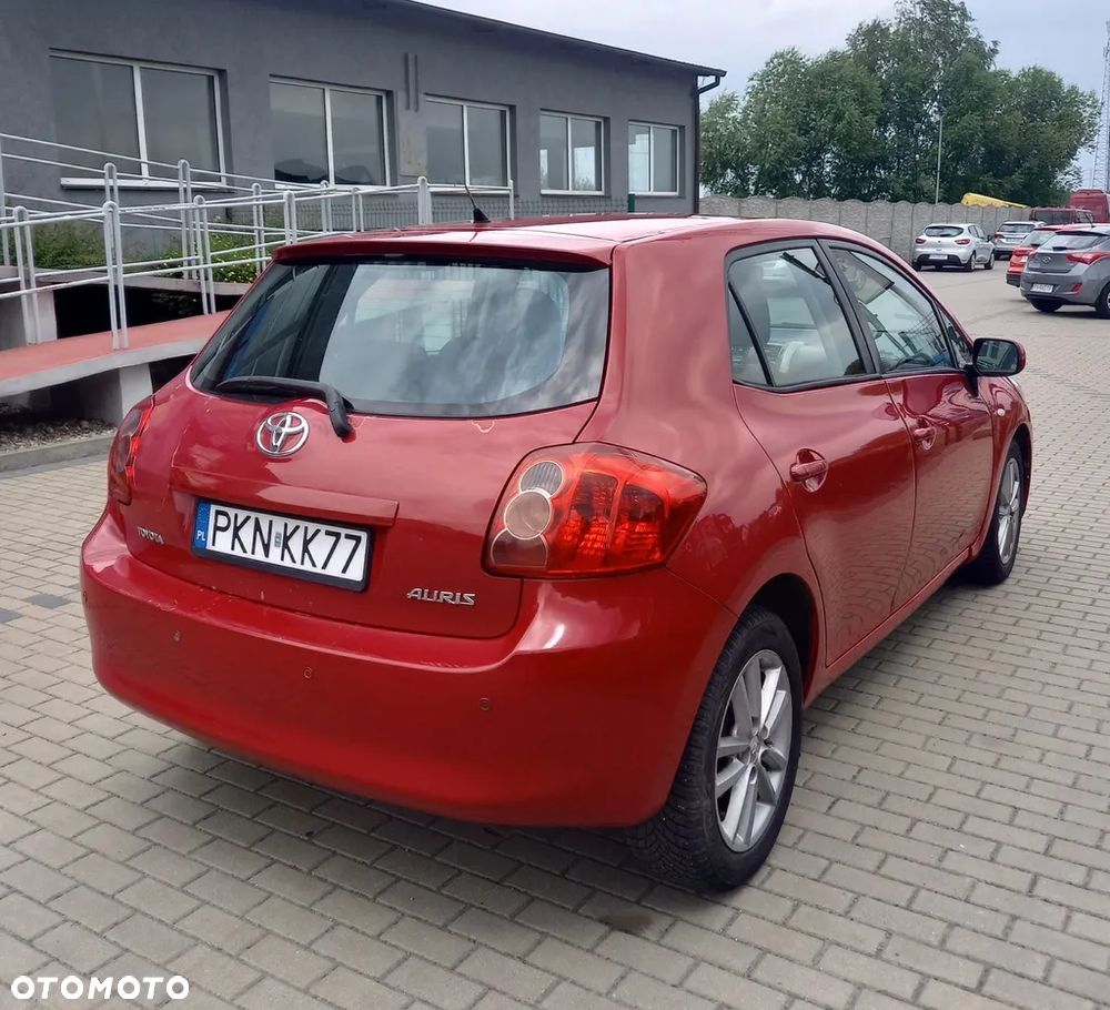 Toyota Auris 1.4 D-4D Luna - 6