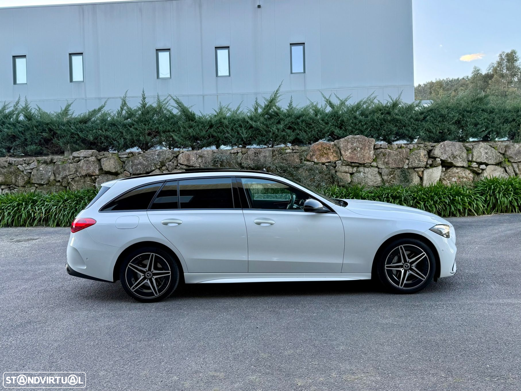 Mercedes-Benz C 300 e AMG Line - 17