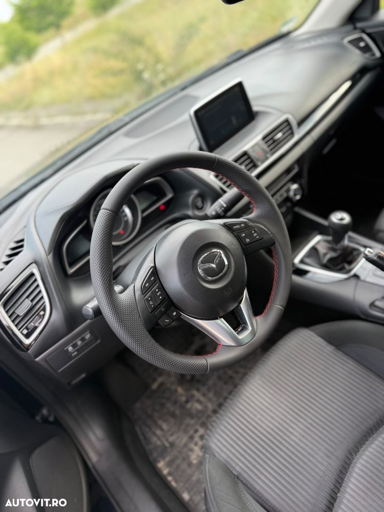 Mazda 3 - 8