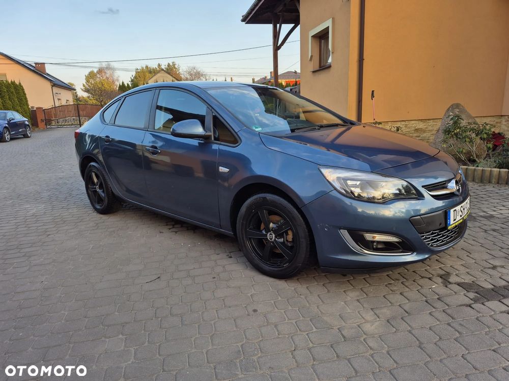 Opel Astra 1.6 Edition Plus - 5